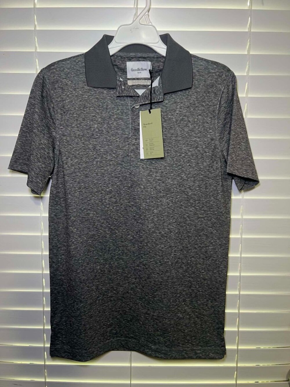 Brand New Men's Goodfellow Collared Shirt, Gray, Small.